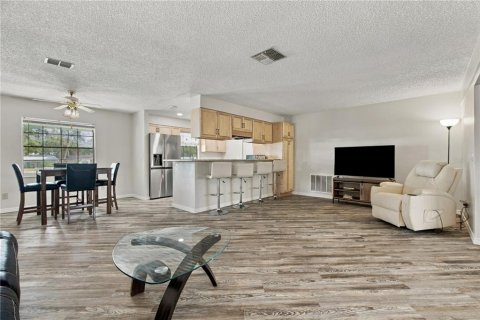 House in Crystal River, Florida 2 bedrooms, 137.87 sq.m. № 2391365 - photo 19