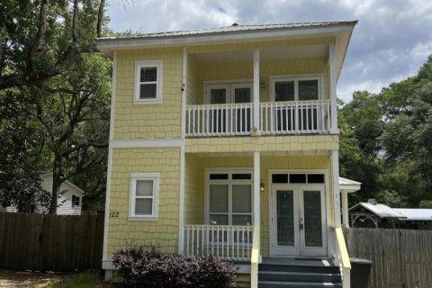 Villa ou maison à louer à Freeport, Floride: 3 chambres, 152.73 m2 № 560226 - photo 1