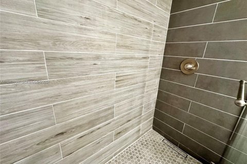 Copropriété à louer à Miami Gardens, Floride: 2 chambres, 67.82 m2 № 1998041 - photo 12