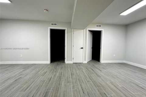Copropriété à louer à Miami Gardens, Floride: 2 chambres, 67.82 m2 № 1998041 - photo 15