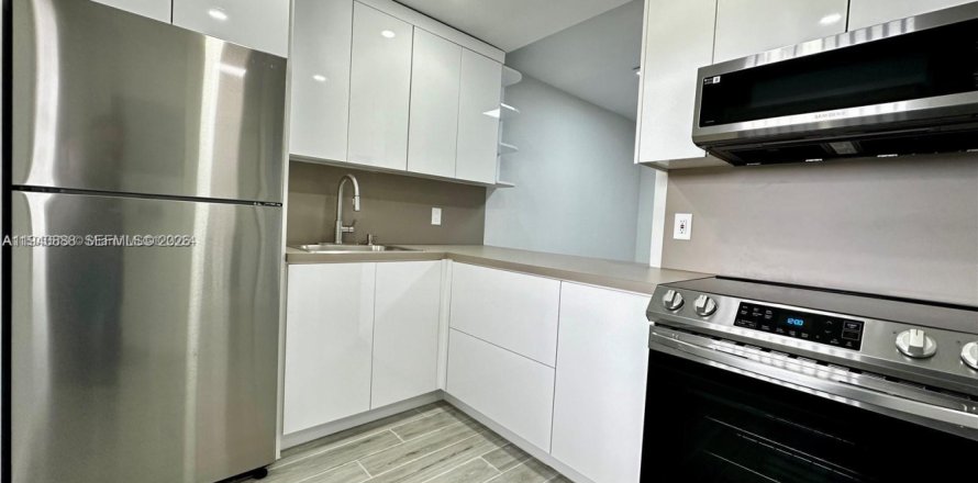 Condo à Miami Gardens, Floride, 2 chambres № 1998041