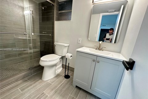 Copropriété à louer à Miami Gardens, Floride: 2 chambres, 67.82 m2 № 1998041 - photo 8