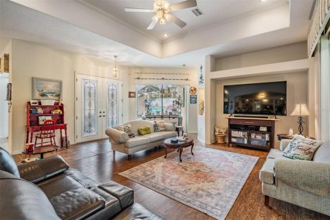 Casa en venta en Spring Hill, Florida, 4 dormitorios, 241.64 m2 № 1569224 - foto 11