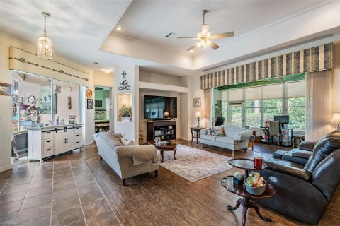 Casa en venta en Spring Hill, Florida, 4 dormitorios, 241.64 m2 № 1569224 - foto 12