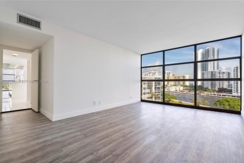 Copropriété à vendre à Hallandale Beach, Floride: 2 chambres, 132.85 m2 № 1997125 - photo 23