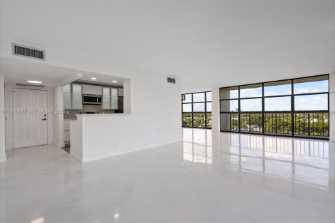 Copropriété à vendre à Hallandale Beach, Floride: 2 chambres, 132.85 m2 № 1997125 - photo 9