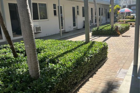 Condominio en alquiler en Miami Beach, Florida, 39.02 m2 № 2064249 - foto 17