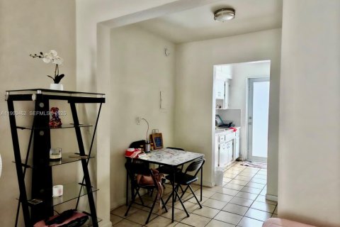 Condominio en alquiler en Miami Beach, Florida, 39.02 m2 № 2064249 - foto 10