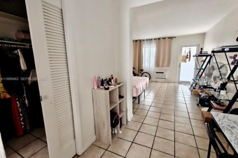 Condominio en alquiler en Miami Beach, Florida, 39.02 m2 № 2064249 - foto 6