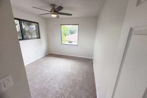 House in Royal Palm Beach, Florida 3 bedrooms, 150.69 sq.m. № 2191966 - photo 4