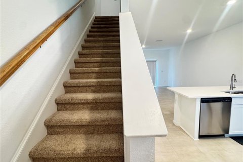 Townhouse in Sarasota, Florida 2 bedrooms, 110.27 sq.m. № 2197413 - photo 9