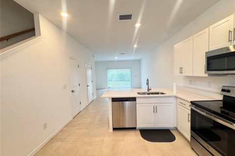 Townhouse in Sarasota, Florida 2 bedrooms, 110.27 sq.m. № 2197413 - photo 5
