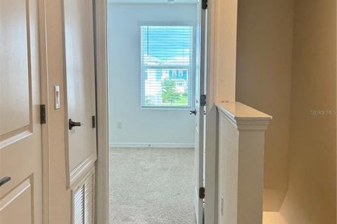 Townhouse in Sarasota, Florida 2 bedrooms, 110.27 sq.m. № 2197413 - photo 10