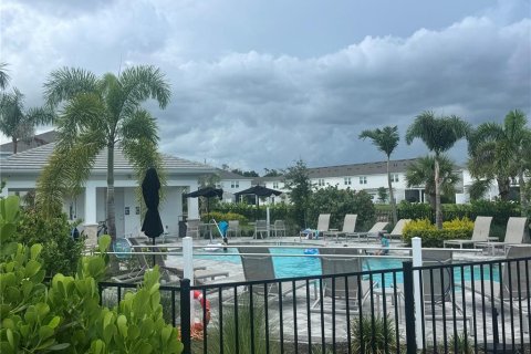 Townhouse in Sarasota, Florida 2 bedrooms, 110.27 sq.m. № 2197413 - photo 28