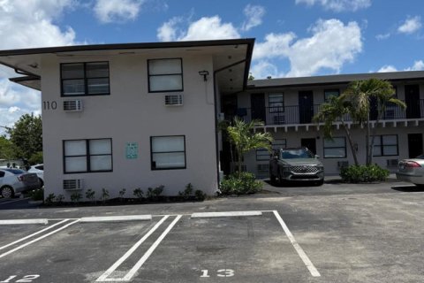 Apartment in Pompano Beach, Florida 1 bedroom, 52.95 sq.m. № 2083506 - photo 4