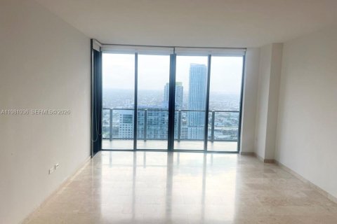 Condo in Miami, Florida, 2 bedrooms  № 2043157 - photo 18