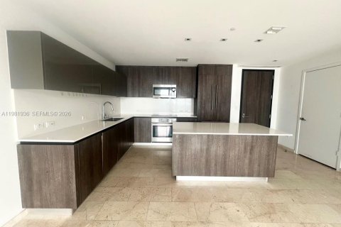 Condo in Miami, Florida, 2 bedrooms  № 2043157
