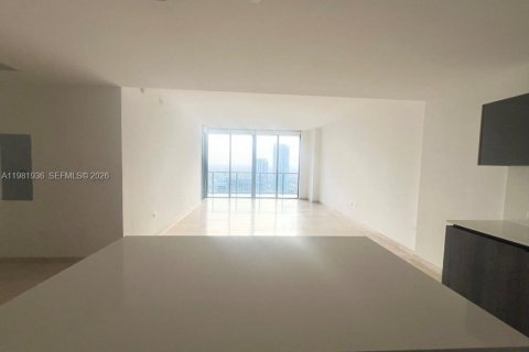 Condo in Miami, Florida, 2 bedrooms  № 2043157 - photo 20