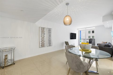 Condominio en alquiler en Miami Beach, Florida, 1 dormitorio, 63.45 m2 № 2069193 - foto 5