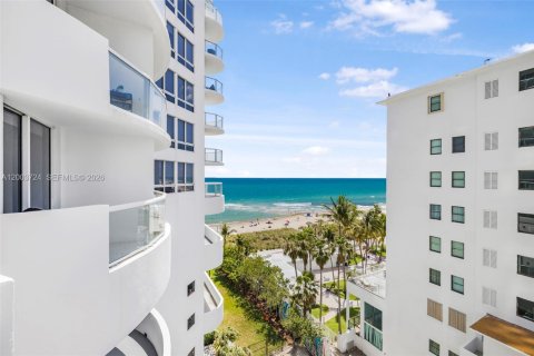 Condominio en alquiler en Miami Beach, Florida, 1 dormitorio, 63.45 m2 № 2069193 - foto 26
