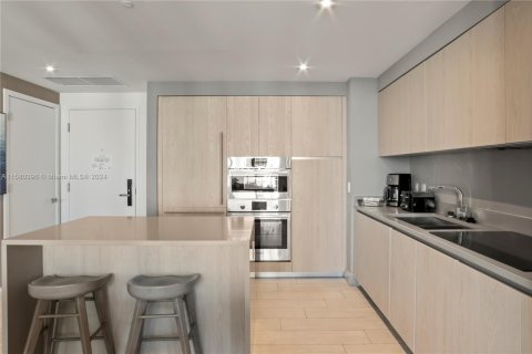 Снять в аренду кондоминиум в Холливуд, Флорида 2 спальни, 98.01м2, № 1958874 - фото 11