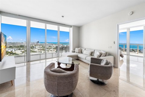 Condo in Miami Beach, Florida, 2 bedrooms  № 2012601 - photo 5