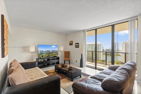 Condo à Aventura, Floride, 2 chambres  № 1977565