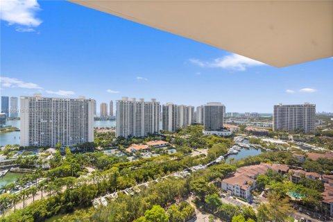 Copropriété à vendre à Aventura, Floride: 2 chambres, 124.4 m2 № 1977565 - photo 21