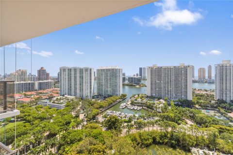 Copropriété à vendre à Aventura, Floride: 2 chambres, 124.4 m2 № 1977565 - photo 22