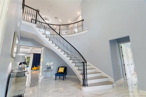 Casa en venta en Davenport, Florida, 6 dormitorios, 392.33 m2 № 1793247 - foto 3