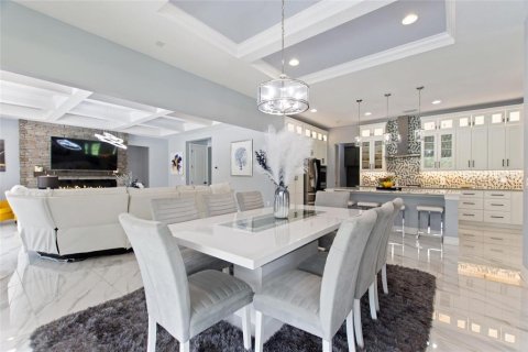 Casa en venta en Davenport, Florida, 6 dormitorios, 392.33 m2 № 1793247 - foto 12