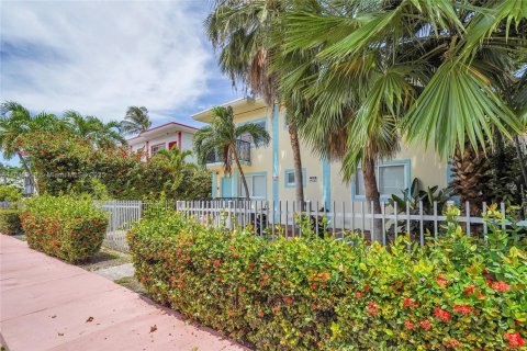 Condominio en venta en Miami Beach, Florida, 1 habitación, 42.55 m2 № 1854725 - foto 6