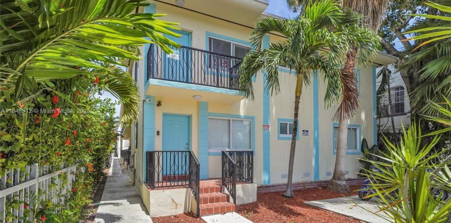 Estudio en el Condominio en Miami Beach, Florida № 1854725