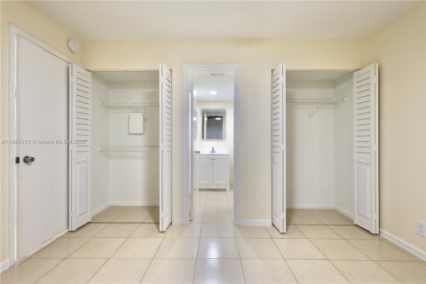Condominio en venta en Coral Springs, Florida, 2 dormitorios, 71.35 m2 № 2056992 - foto 9