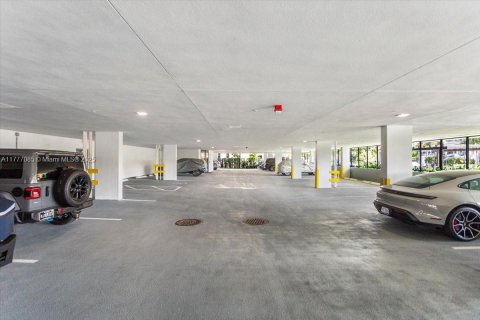 Condo in Fort Lauderdale, Florida, 3 bedrooms  № 1868829 - photo 28