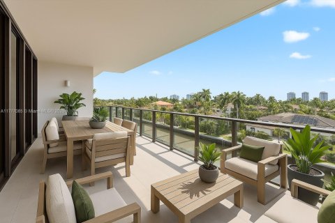 Condo in Fort Lauderdale, Florida, 3 bedrooms  № 1868829 - photo 11