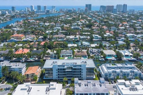 Condo in Fort Lauderdale, Florida, 3 bedrooms  № 1868829 - photo 30