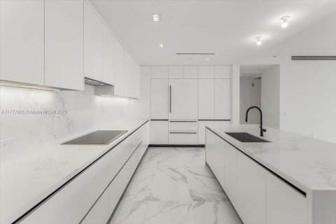 Condo in Fort Lauderdale, Florida, 3 bedrooms  № 1868829 - photo 8