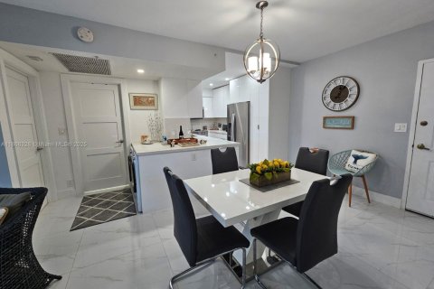 Condominio en alquiler en Hollywood, Florida, 1 dormitorio, 69.21 m2 № 1897563 - foto 12