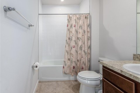 House in Zephyrhills, Florida 3 bedrooms, 139.45 sq.m. № 1919744 - photo 20