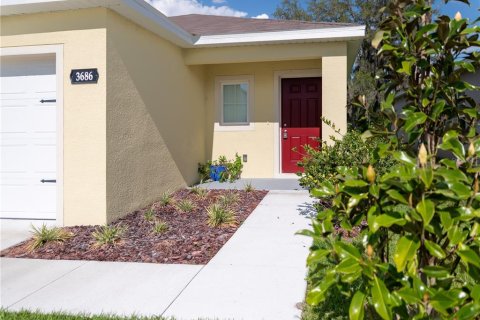 House in Zephyrhills, Florida 3 bedrooms, 139.45 sq.m. № 1919744 - photo 6