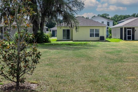House in Zephyrhills, Florida 3 bedrooms, 139.45 sq.m. № 1919744 - photo 5