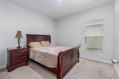House in Zephyrhills, Florida 3 bedrooms, 139.45 sq.m. № 1919744 - photo 21