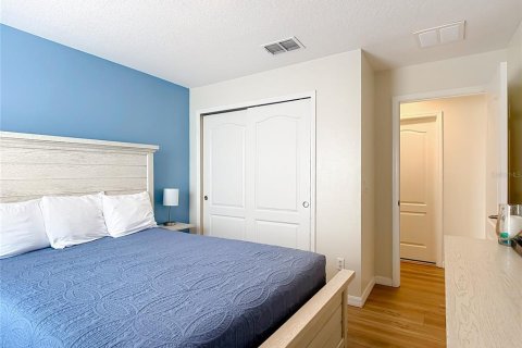 Touwnhouse à vendre à Kissimmee, Floride: 4 chambres, 175.03 m2 № 2388328 - photo 16