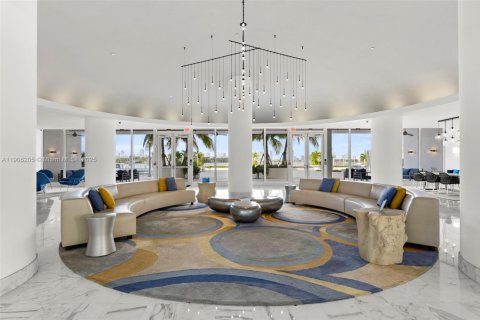 Condo in Miami Beach, Florida, 1 bedroom  № 1956875 - photo 29