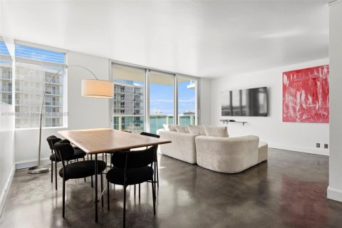 Condo in Miami Beach, Florida, 1 bedroom  № 1956875 - photo 10