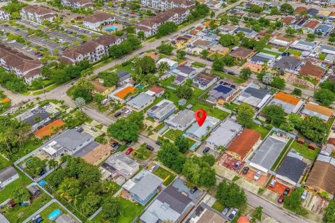 Купить виллу или дом в Хайалиа, Флорида 3 спальни, 199.37м2, № 2060737 - фото 25