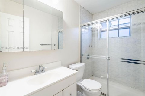 Купить виллу или дом в Хайалиа, Флорида 3 спальни, 199.37м2, № 2060737 - фото 15