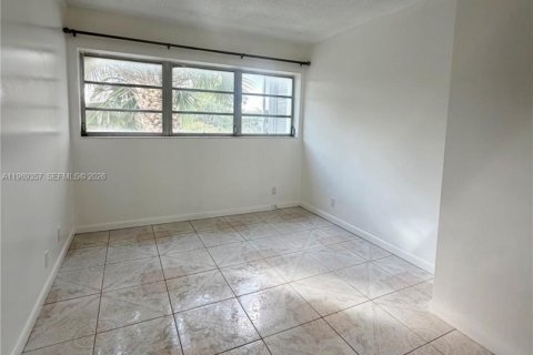 Apartment in Miami, Florida 2 bedrooms, 93.65 sq.m. № 2031000 - photo 15