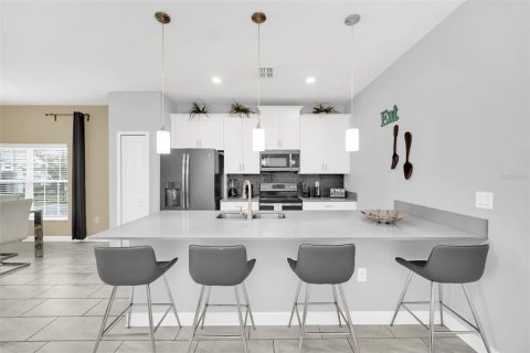 Adosado en venta en Davenport, Florida, 5 dormitorios, 192.49 m2 № 2197278 - foto 8